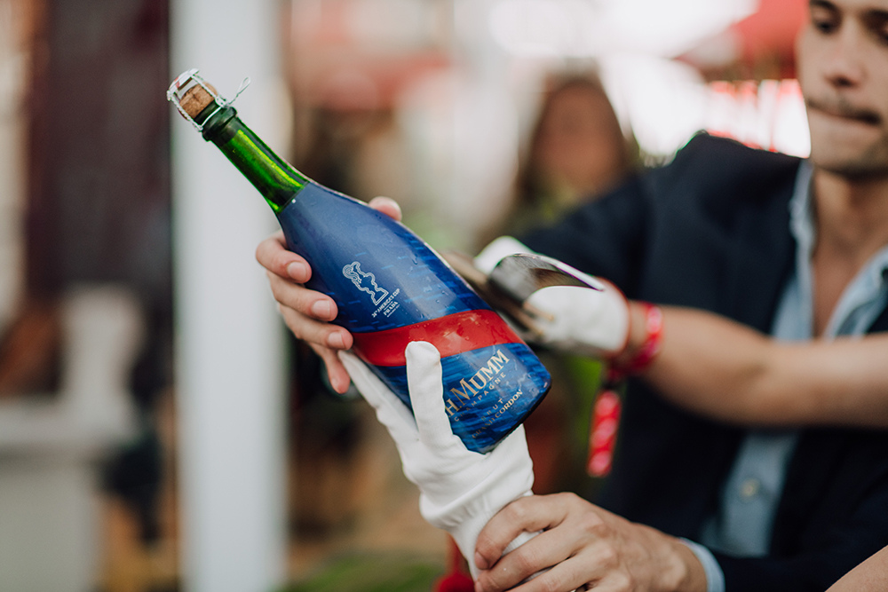 G.H. MUMM, official champagne of the 36TH America's cup – G.H.Mumm