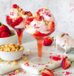 Strawberries & Cream Biscuit Cocktail
