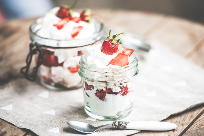 Eton Mess pudding dessert at a picnic served with new zealand wine